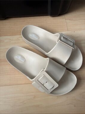 White Mountain Women's Ivory Buckle Slide